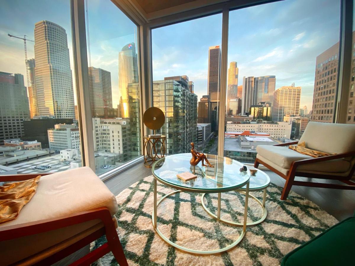 Sky 2b-2b High Rise Apartment, Downtown Appartement